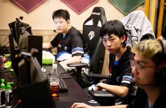 PGI.S即将收官，32支豪强百万美金将花落谁家